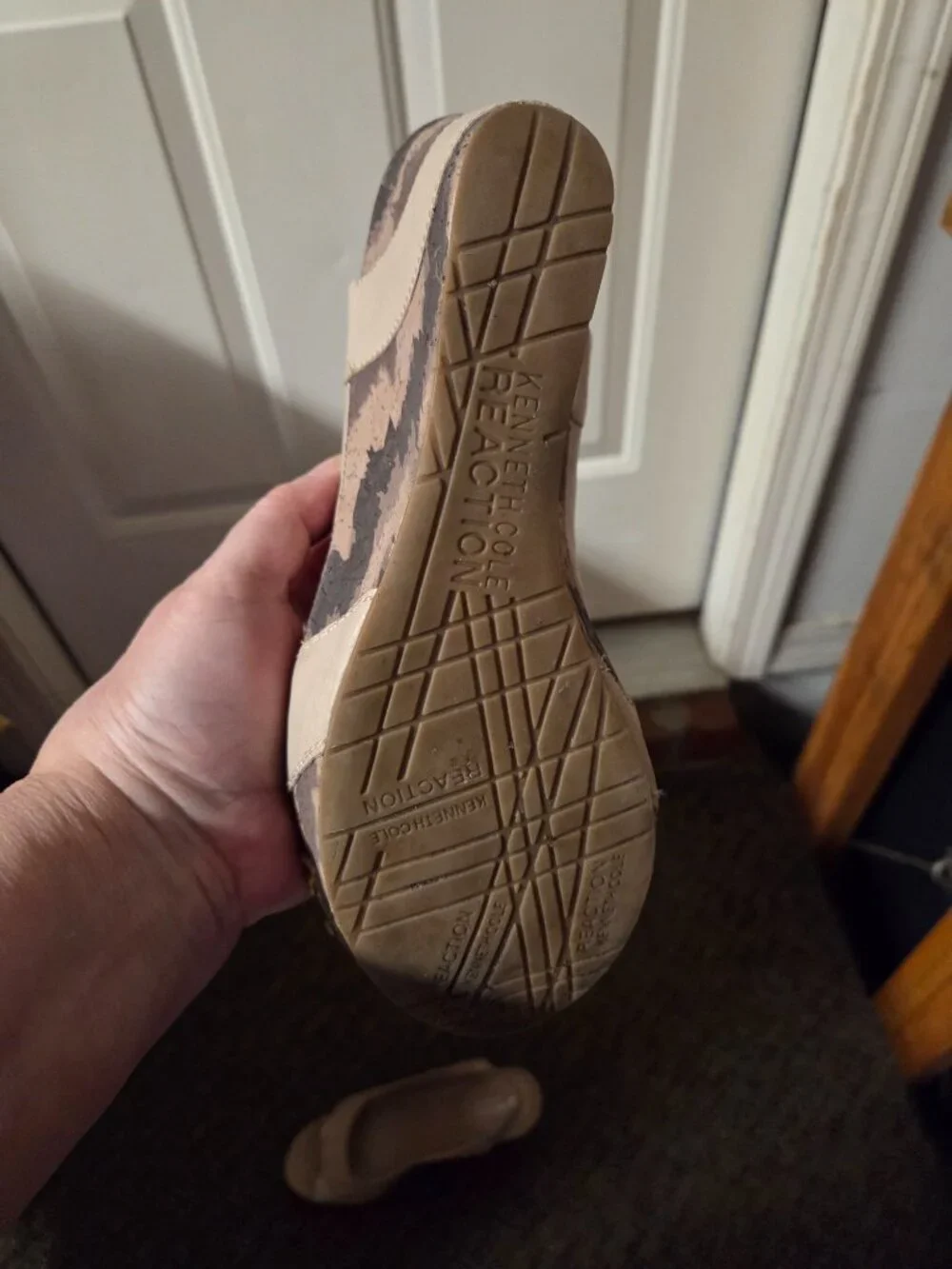 Kenneth Cole Reaction SOLE-R LE Taupe 4